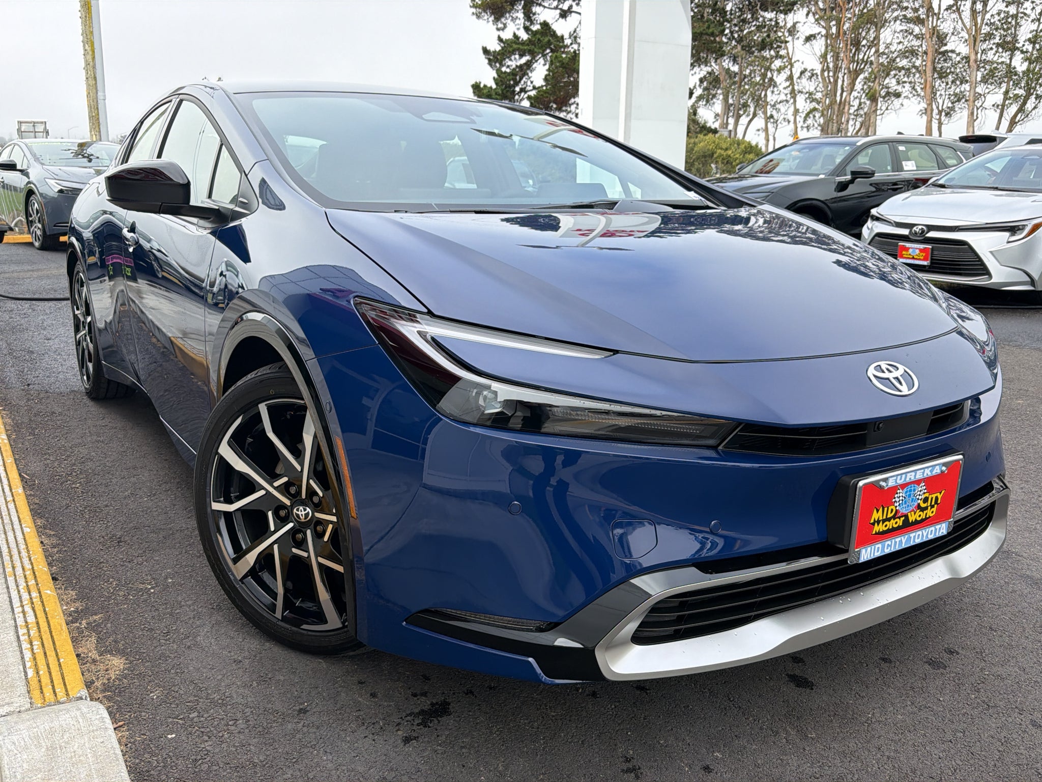 2027 Toyota Prius Plug-in Hybrid XSE Premium