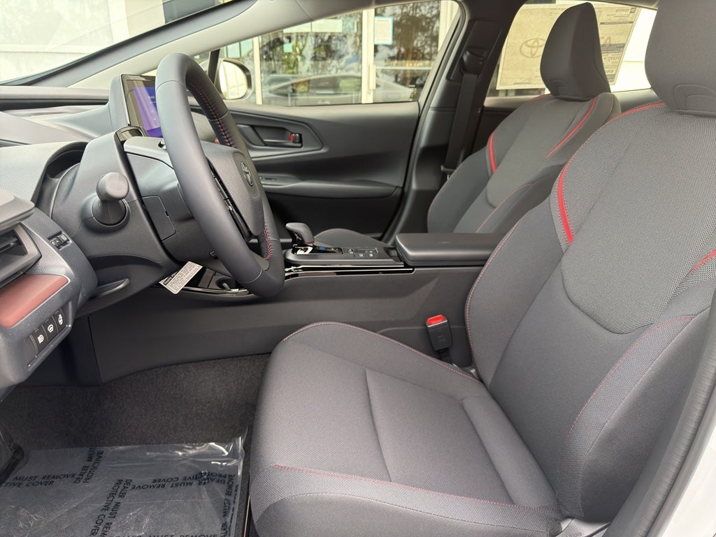 2026 Toyota Prius Plug-in Hybrid SE