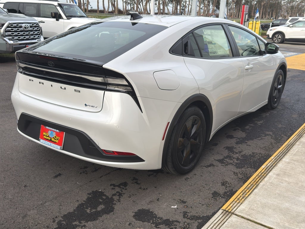 2026 Toyota Prius Plug-in Hybrid SE
