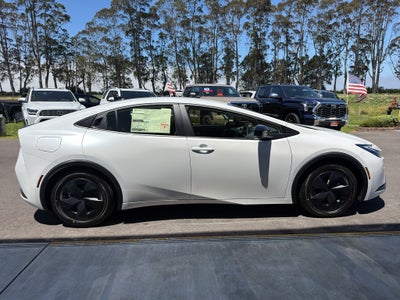 2026 Toyota Prius Plug-in Hybrid SE