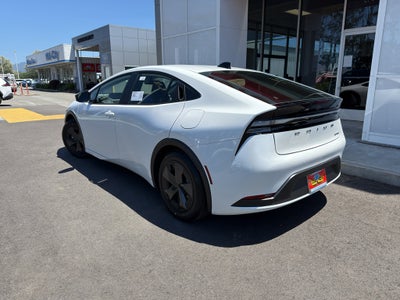 2026 Toyota Prius Plug-in Hybrid SE