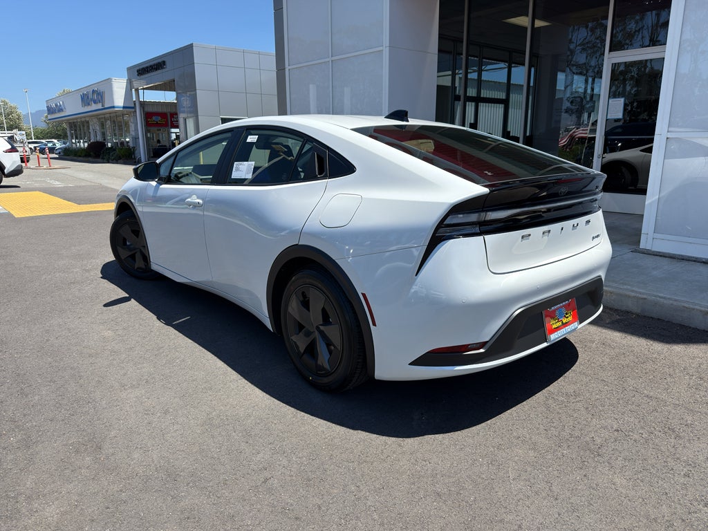2026 Toyota Prius Plug-in Hybrid SE