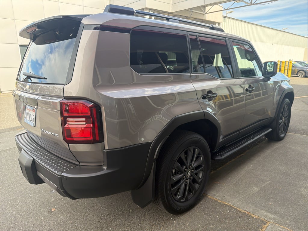 2025 Toyota Land Cruiser Base (A8)