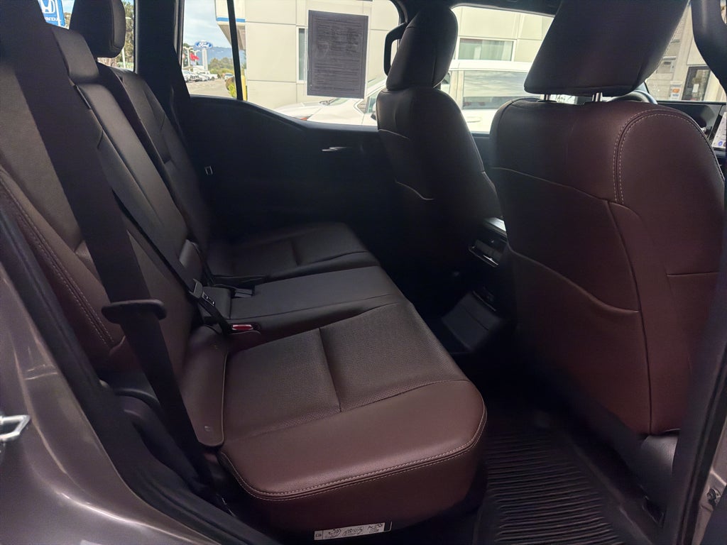 2025 Toyota Land Cruiser Base (A8)