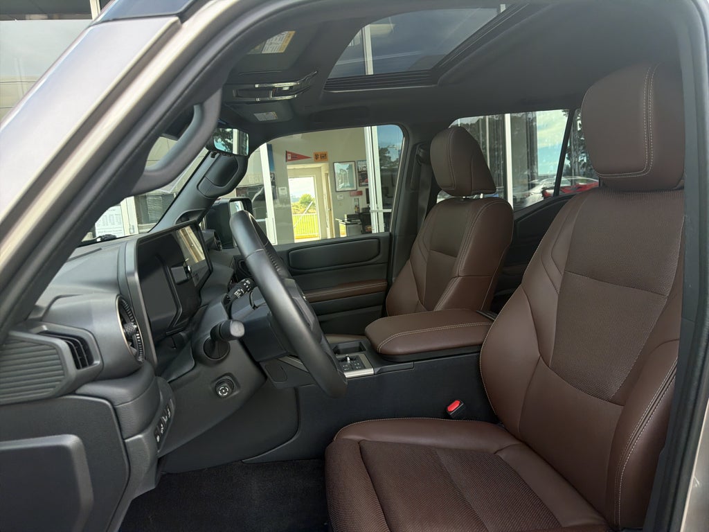 2025 Toyota Land Cruiser Base (A8)