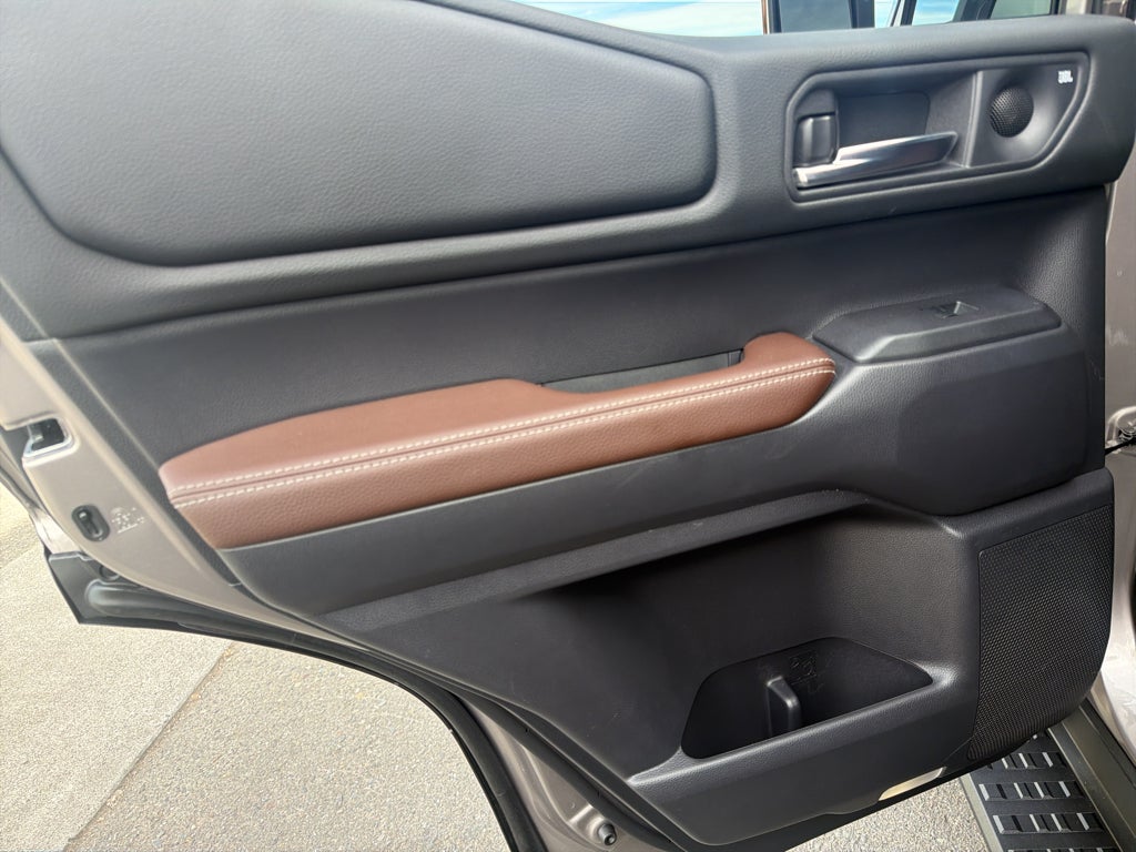 2025 Toyota Land Cruiser Base (A8)