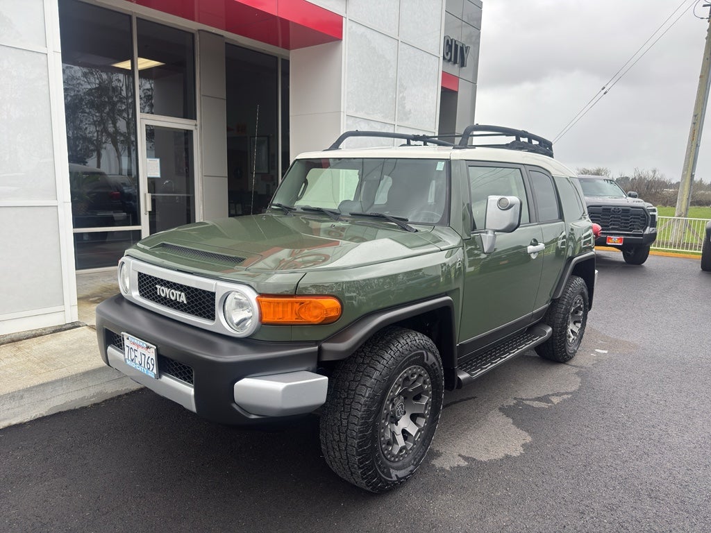 2014 Toyota FJ CRUISER Base
