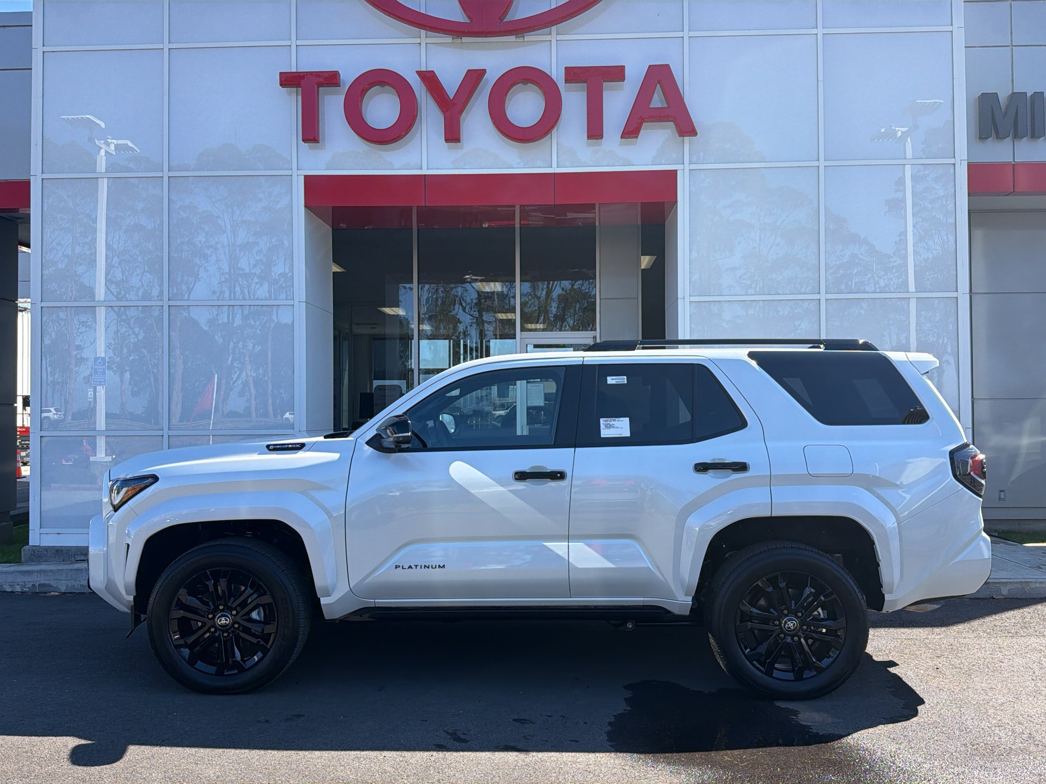 2026 Toyota 4Runner i-FORCE MAX Platinum