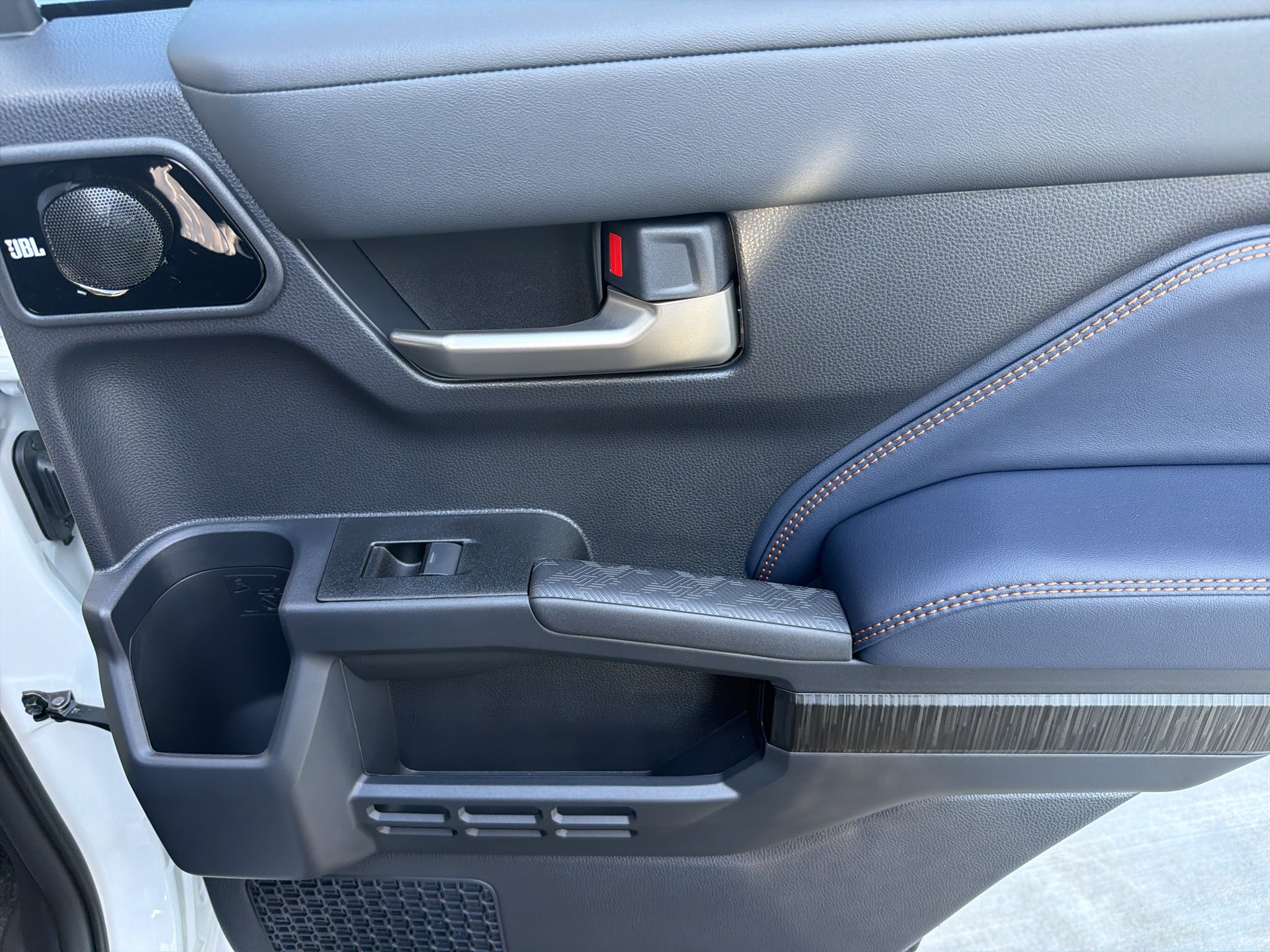 2026 Toyota 4Runner i-FORCE MAX Platinum