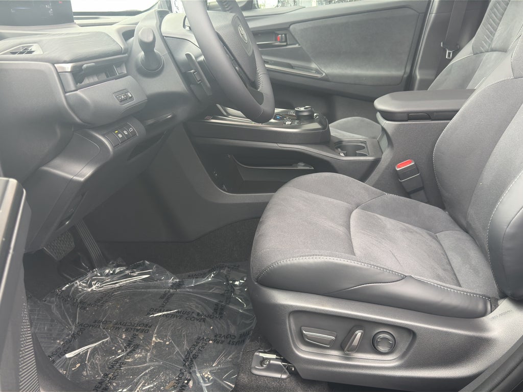 2026 Toyota C-HR XSE