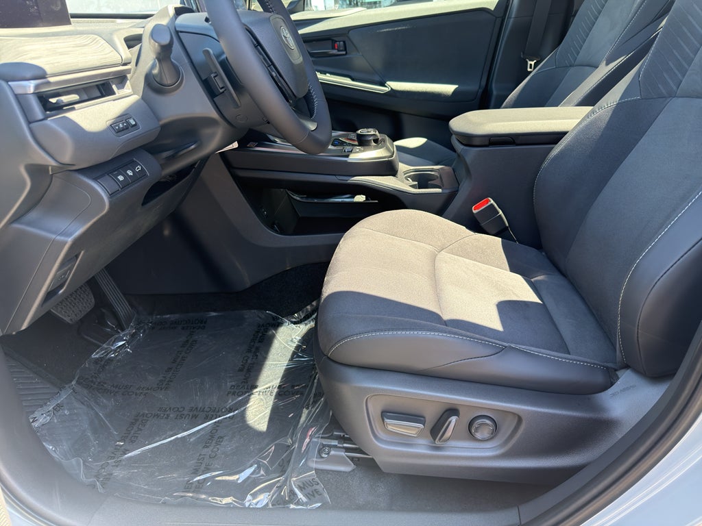 2026 Toyota C-HR XSE