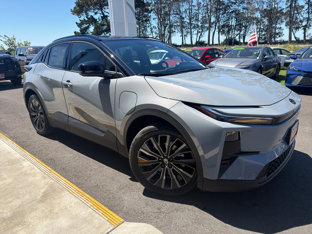 2026 Toyota C-HR XSE