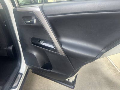 2016 Toyota RAV4 HYBRID Limited