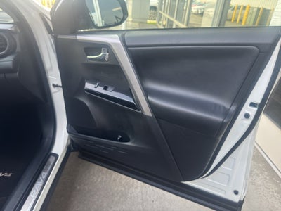 2016 Toyota RAV4 HYBRID Limited