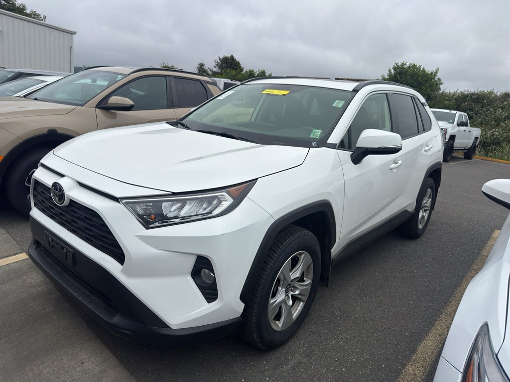 2020 Toyota RAV4 XLE