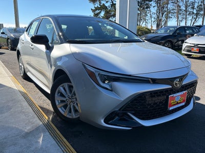2027 Toyota Corolla Hatchback SE