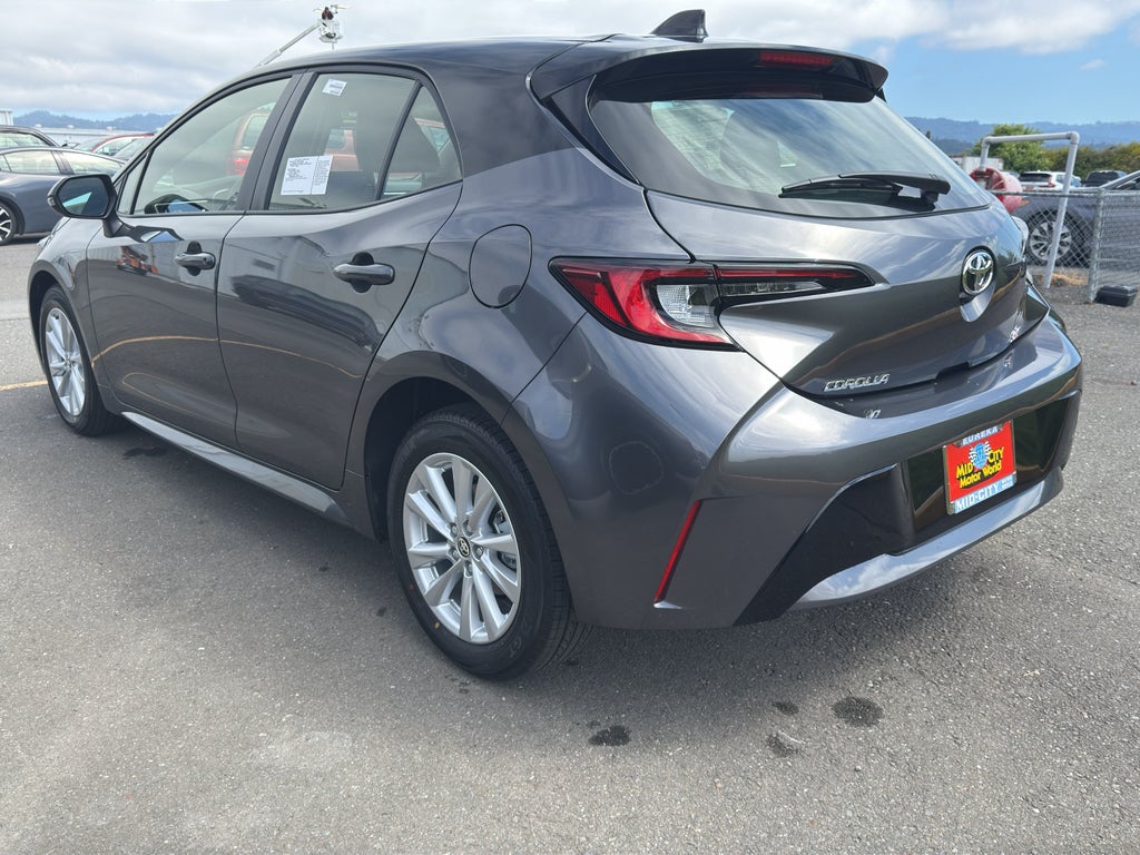2026 Toyota Corolla Hatchback SE
