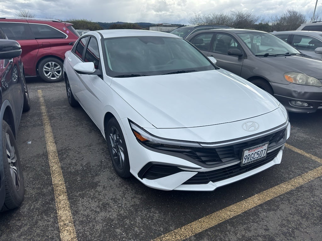 2025 Hyundai Elantra Blue