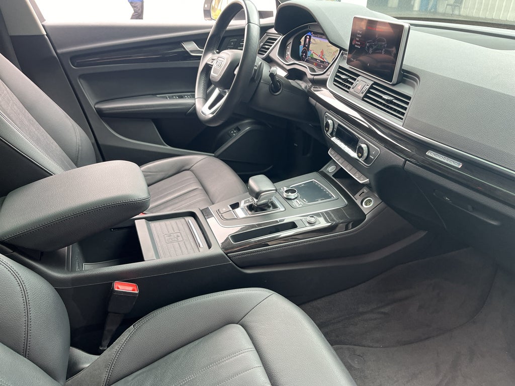 2020 Audi Q5 e Premium Plus