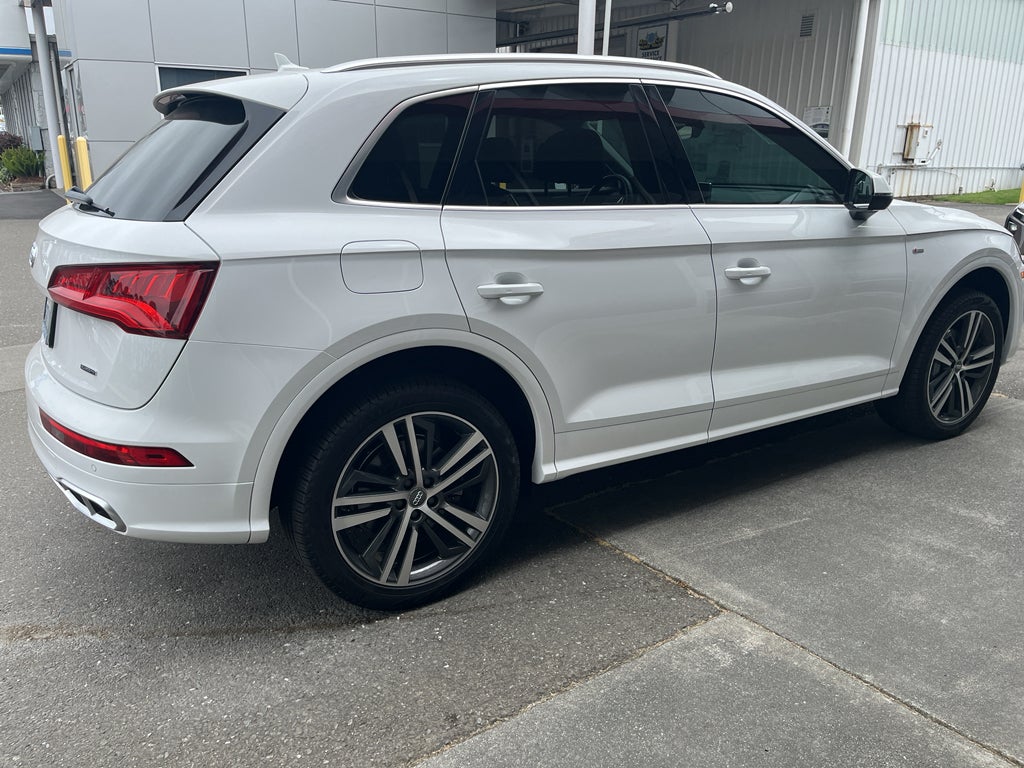 2020 Audi Q5 e Premium Plus