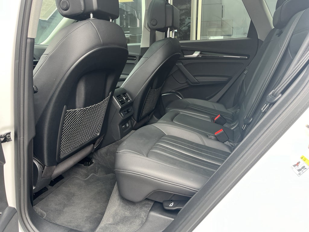2020 Audi Q5 e Premium Plus